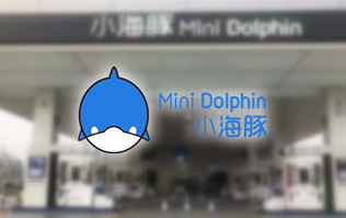 三十年煉化經驗,高清潔定制油品！小海豚Mini Dolphin油站選擇lyton龍門往復式全自動洗車機