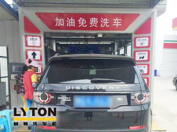 洗車設(shè)備廠家詳解關(guān)于全自動洗車機毛刷傷車漆、洗車泡沫是洗滌劑、省水等幾個誤區(qū)